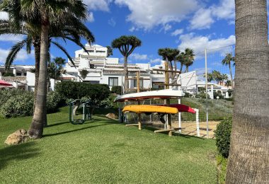 Apartament na sprzedaz w Costa Natura, Estepona