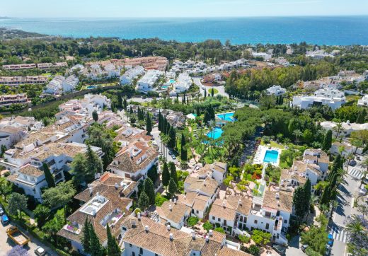 Ogromny dwupokojowy dom mieszkalny w wyjątkowej miejscowości Señorio de Marbella