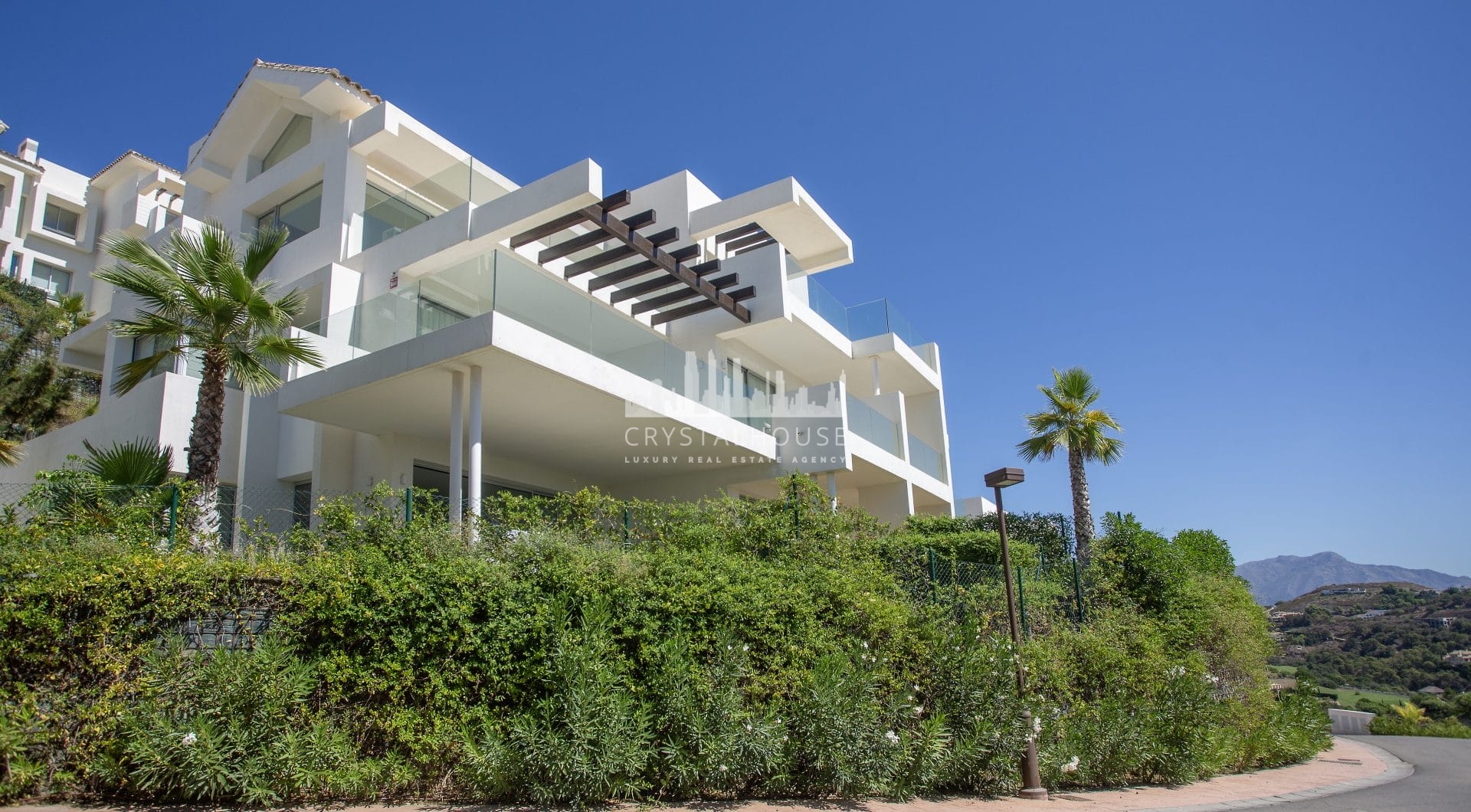 Penthouse na sprzedaz w Marbella Club Hills, Benahavis