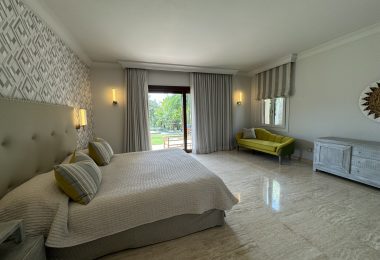 Luxury – lub odpowiedni jako hotel butik – zlokalizowany w El Paraiso Alto!