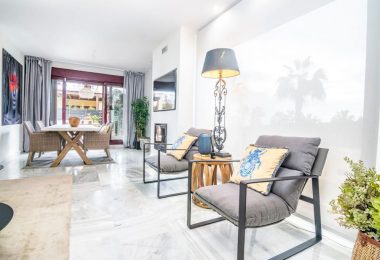 Impeccable, trzy sypialniowe Villa znajdujące się w La Resina Golf, na nowym Golden Mile