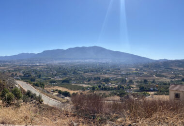 Urban plot for a single family home in Sierra Gorda Coín (Malaga).