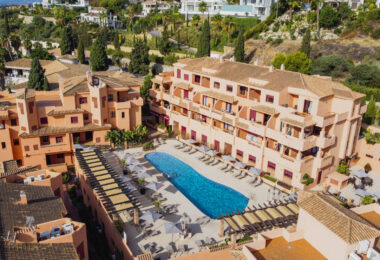 Trzy sypialne apartamenty w Urbanisation Royal Marbella Golf Resort Benahavis