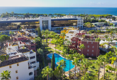 Znajdowały się tu dwie sypialnie, na zachód, naprzeciwko apartamentu, El Infantado w Golden Mile w Marbella