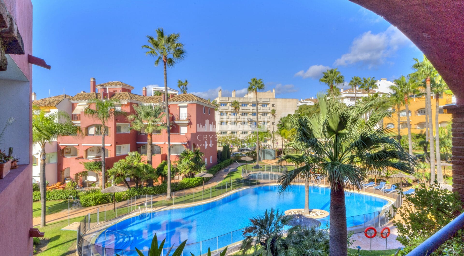 Znajdowały się tu dwie sypialnie, na zachód, naprzeciwko apartamentu, El Infantado w Golden Mile w Marbella