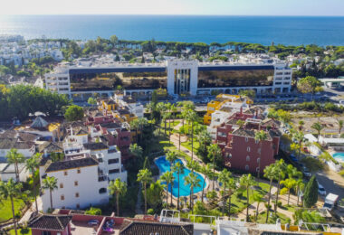 Znajdowały się tu dwie sypialnie, na zachód, naprzeciwko apartamentu, El Infantado w Golden Mile w Marbella