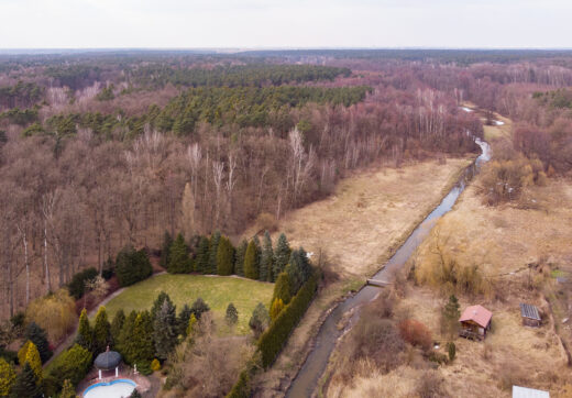 Ustanów, Prażmów