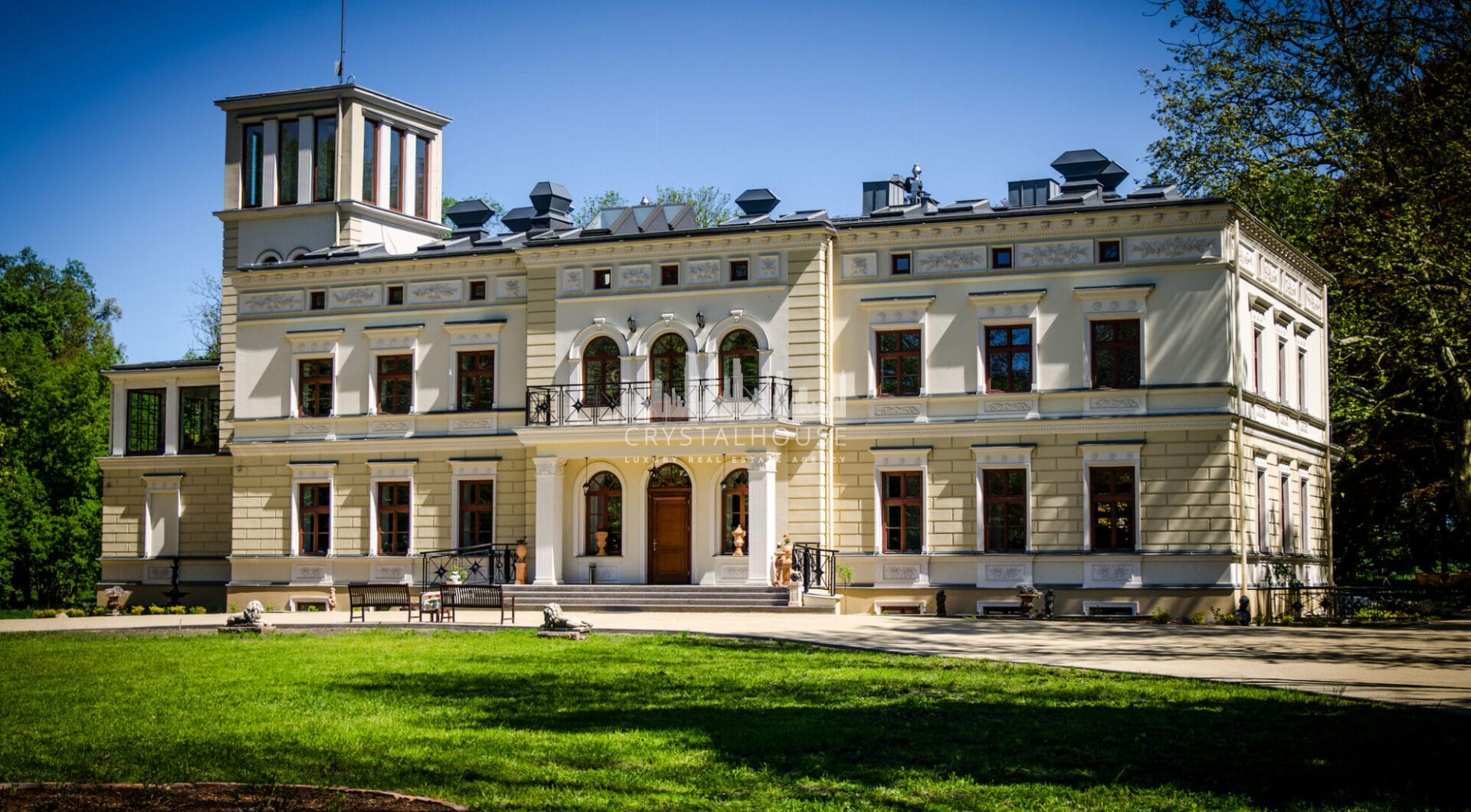 ODRESTAUROWANY PAŁAC NOWY GOTOWY DZIAŁAJĄCY HOTEL