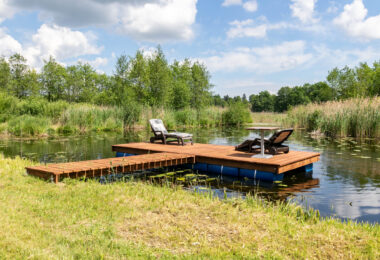 Dom w stylu śródziemnomorskim nad jeziorem Mazury