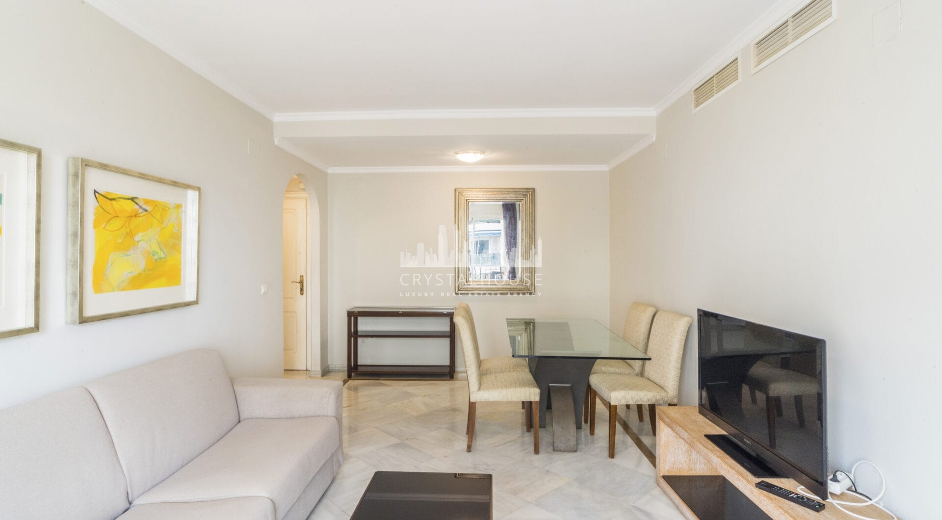 Piękny zachód, apartament z jedną sypialnią w Lorcrimar, Marbella - blisko plaży i udogodnień