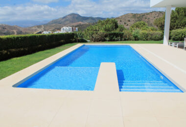 Villa w Puerto De Capitan, Benahavis