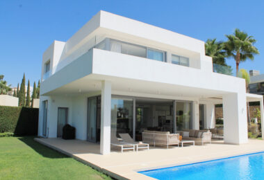 Villa w Puerto De Capitan, Benahavis