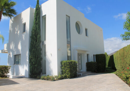 Villa w Puerto De Capitan, Benahavis