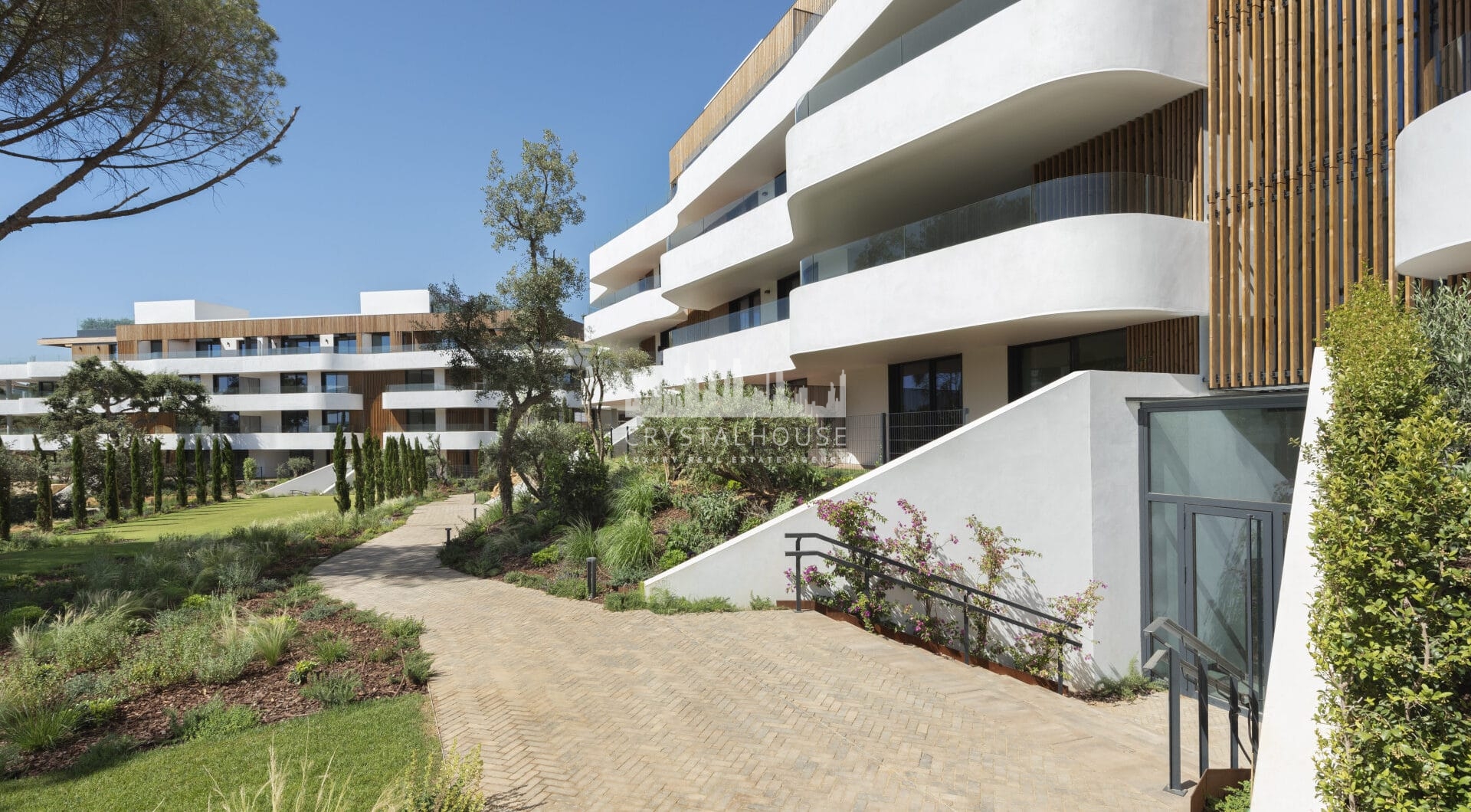 Brand New Ground Floor Apartment in Village Verde, La Reserva, Sotogrande (ang.)