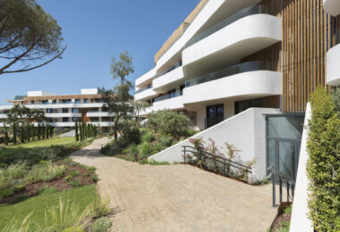 Brand New Ground Floor Apartment in Village Verde, La Reserva, Sotogrande (ang.)