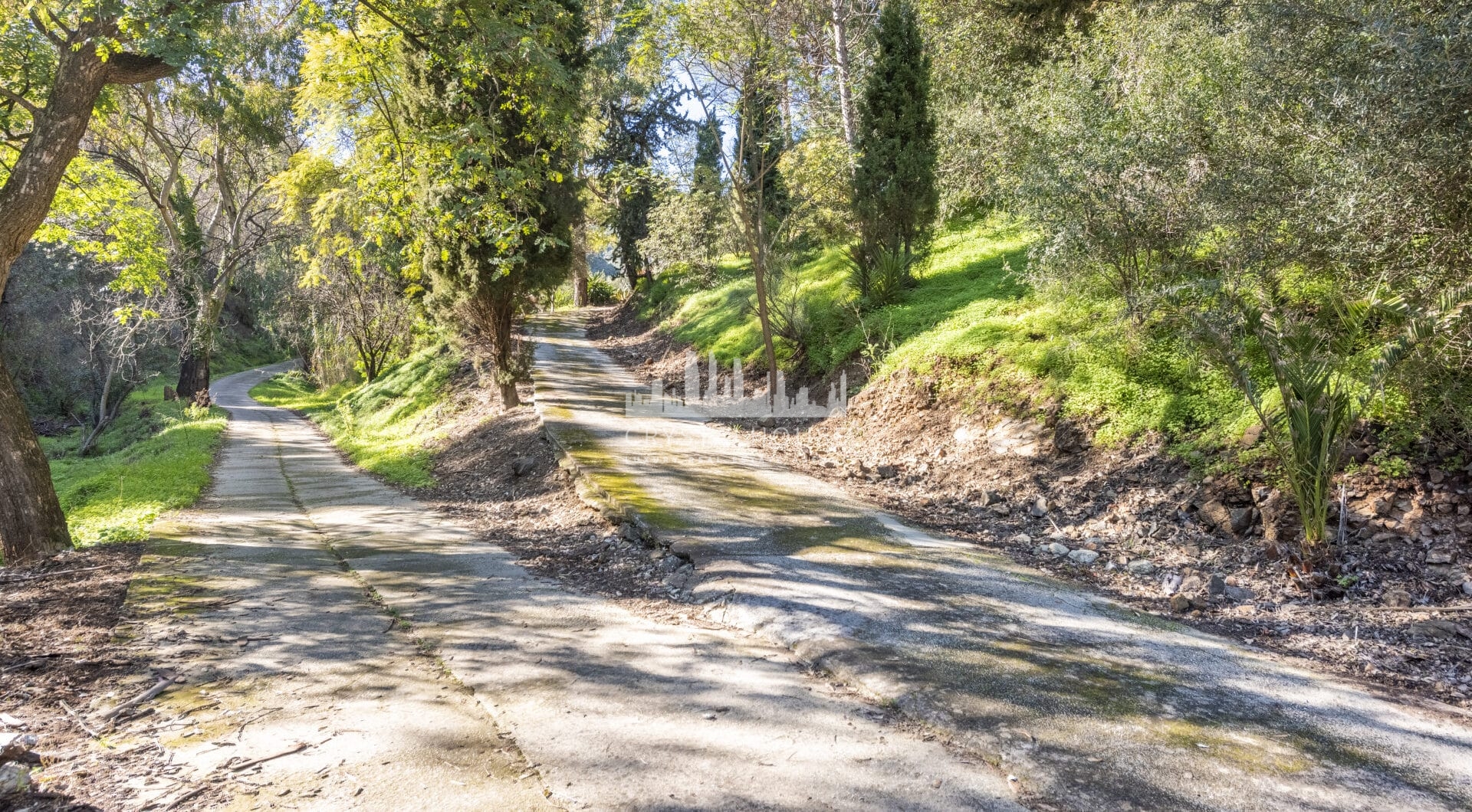 Hiszpania, Benahavis, Benahavis Centro