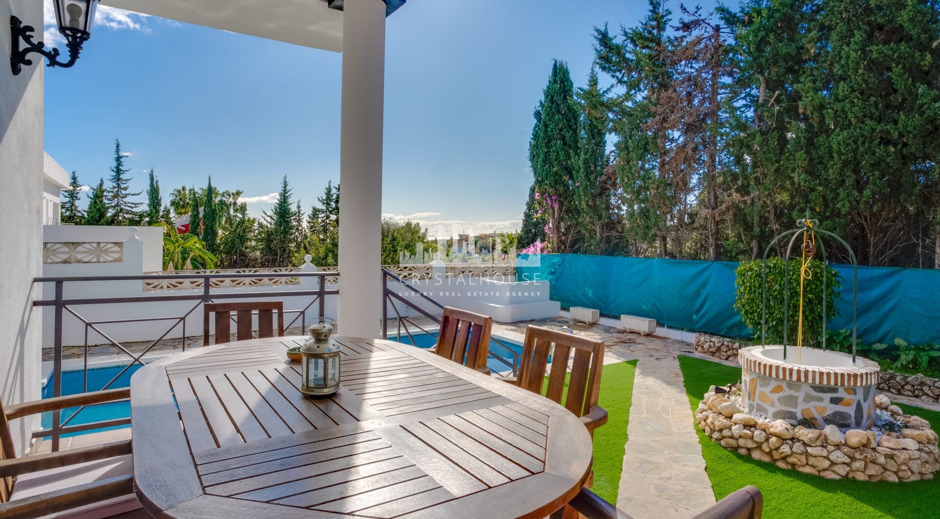 Przestronne pięć sypialnia Villa w Xarblanca, Marbella z widokiem na morze