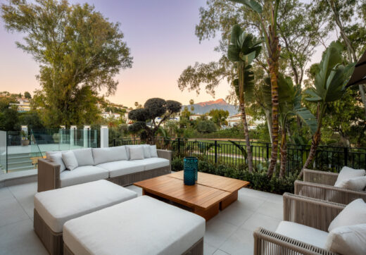 Herrojo 21 Wyjątkowa Willa na Pierwszej Linii Golfa w El Herrojo