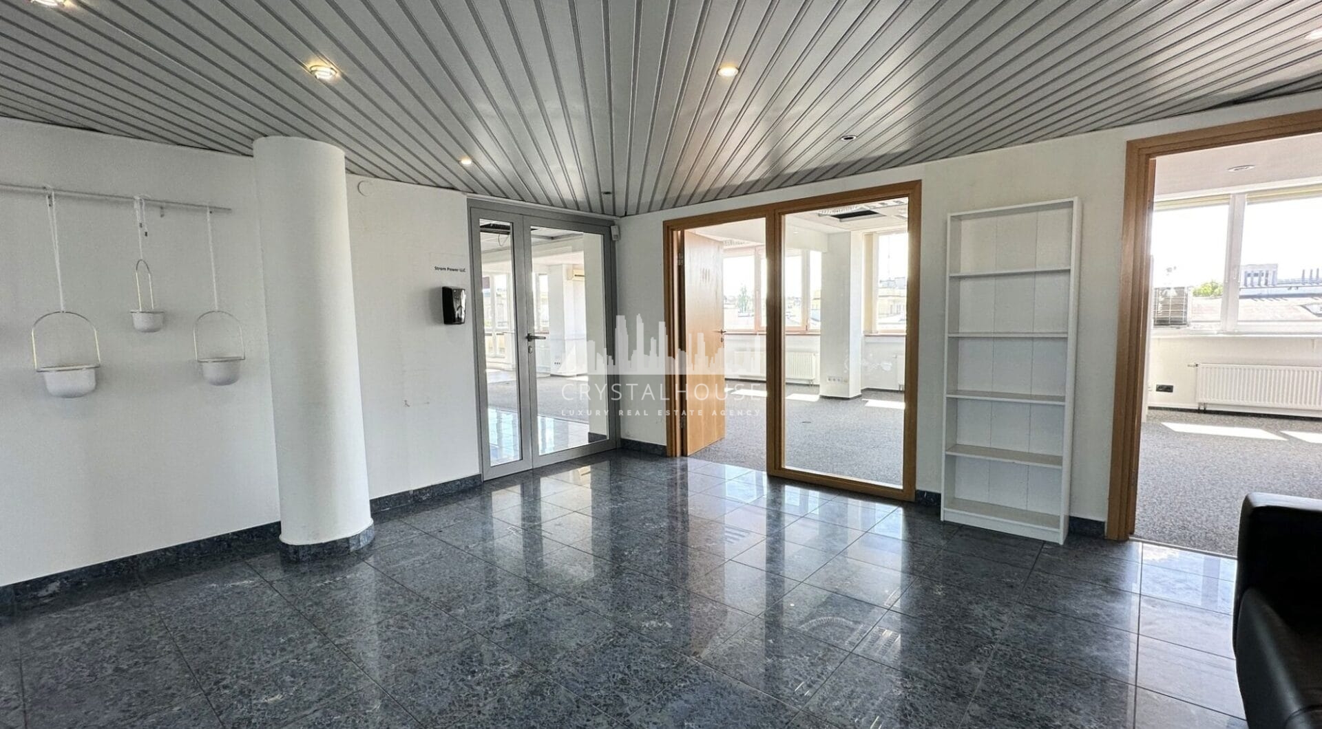 Przestronne Biuro na Wynajem – Krucza, Warszawa