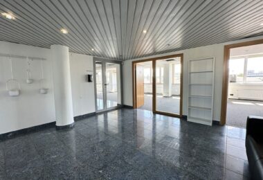 Przestronne Biuro na Wynajem – Krucza, Warszawa