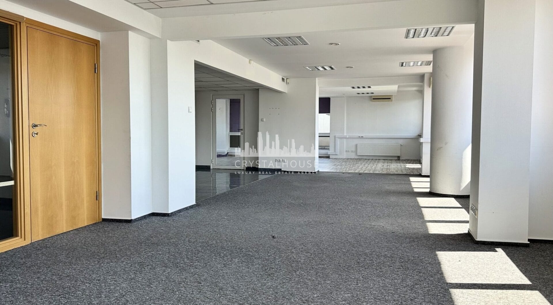 Przestronne Biuro na Wynajem – Krucza, Warszawa