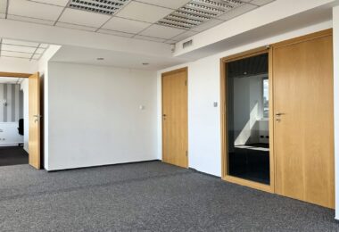 Przestronne Biuro na Wynajem – Krucza, Warszawa