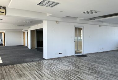 Przestronne Biuro na Wynajem – Krucza, Warszawa