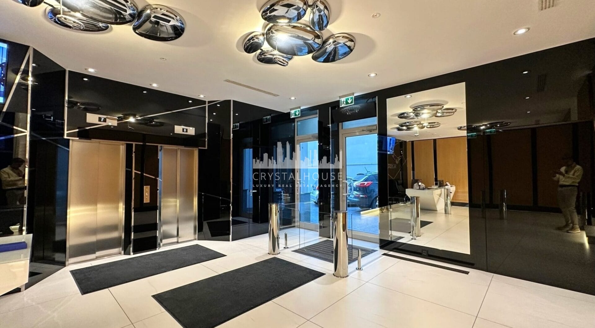 Przestronne Biuro na Wynajem – Krucza, Warszawa