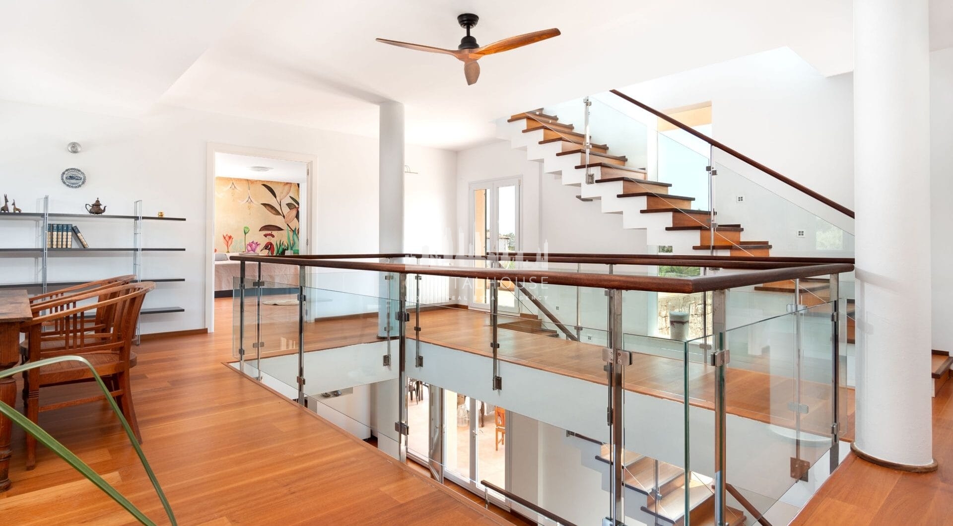 Hiszpania, Colònia de Sant Jordi