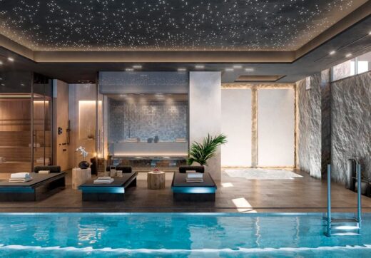 Zaprojaktowane przez studio architektoniczne Gonzalez Jacobsen, jedno z najbardziej renomowanych w Marbelli, oraz starannie wykonane przez firmę budowlaną Bonifacio Solís, te bliźniacze wille mają perfekcyjne pochodzenie.