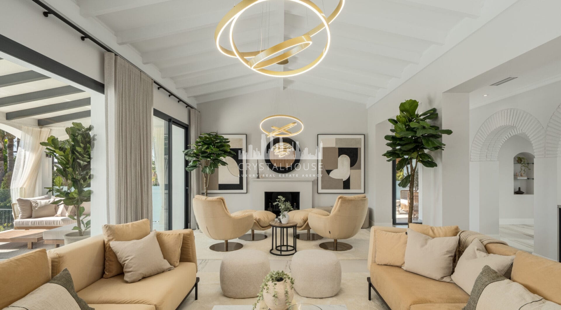 Villa Zafira to uroczy śródziemnomorski ośrodek, który płynnie łączy tradycyjny urok z wyrafinowanymi współczesnymi akcentami.