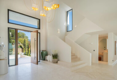 Villa Amara to oszałamiająca nowo wybudowana willa autorstwa cenionego architekta i firmy zajmującej się projektowaniem wnętrz GC Studio.