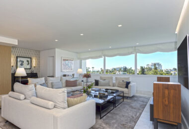 Położony w jednej z najbardziej renomowanych społeczności golfowych w Guadalmina Alta.