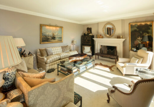 Luksusowa rezydencja w Sierra Blanca, Marbella Golden MileKlasyczna willa z nowoczesnym pensjonatem i basenem na dużej działce w sercu Sierra Blanca, Marbella Golden Mile.