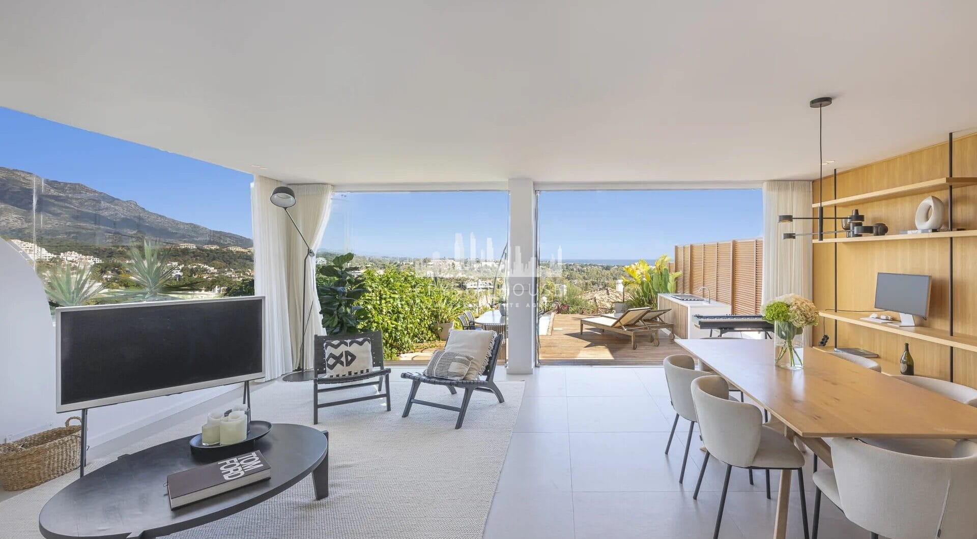 Doświadcz luksusowego życia w tym oszałamiającym apartamencie na parterze położonym w prestiżowym Palacetes de Les Belvederes.