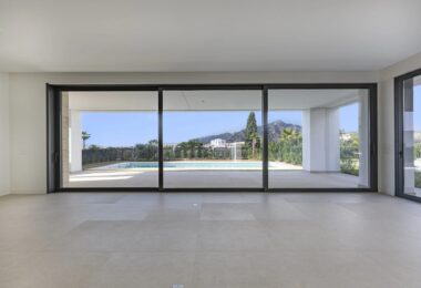 Odkryj Octavia, luksusową inwestycję mieszkaniową położoną przy plaży w Maladze, naprzeciwko promenady Antonio Banderas.