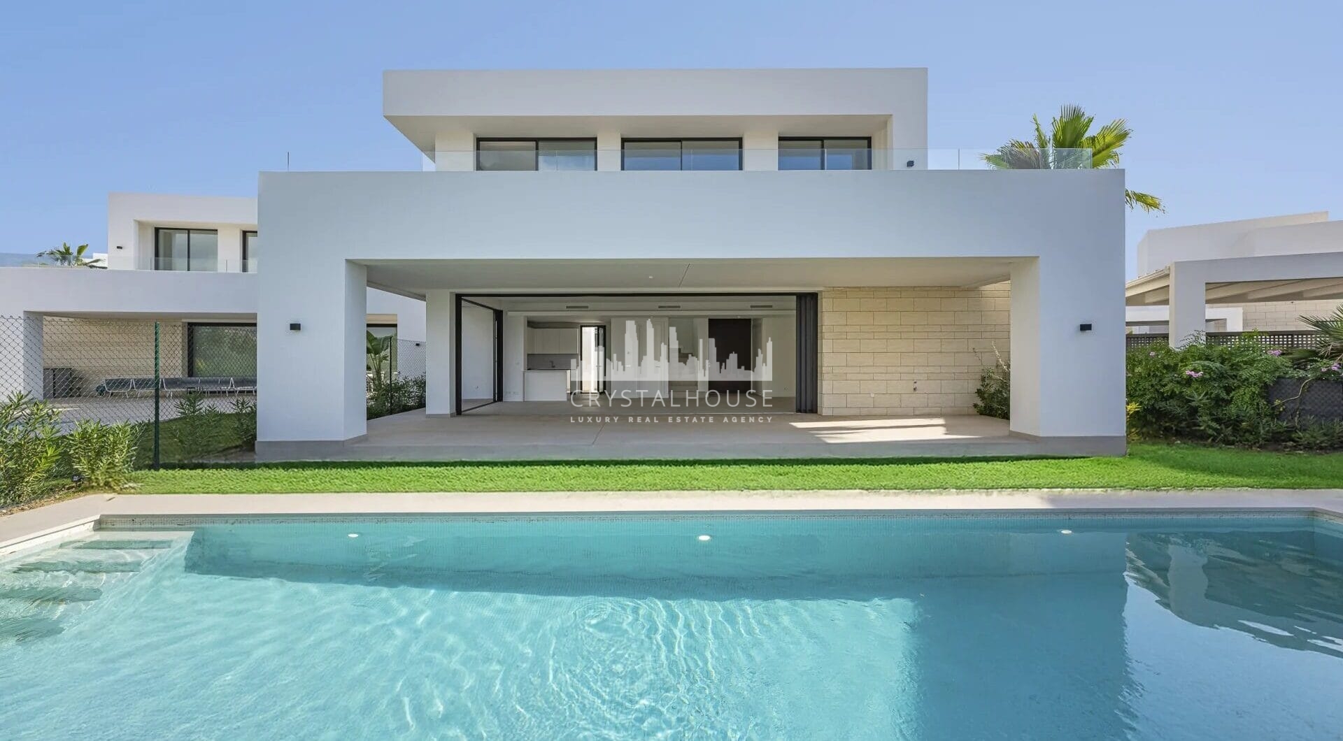 Odkryj Octavia, luksusową inwestycję mieszkaniową położoną przy plaży w Maladze, naprzeciwko promenady Antonio Banderas.