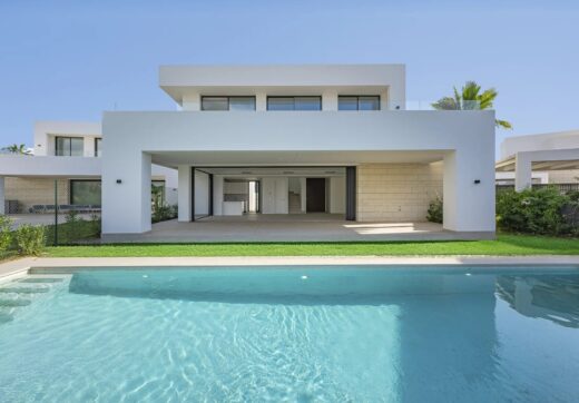 Odkryj Octavia, luksusową inwestycję mieszkaniową położoną przy plaży w Maladze, naprzeciwko promenady Antonio Banderas.