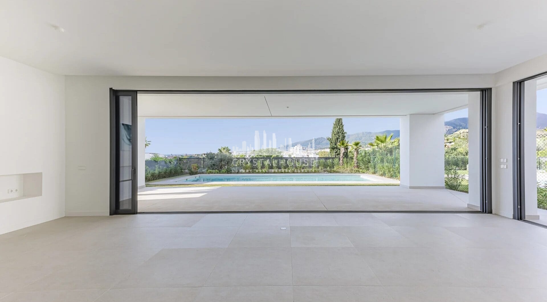 Odkryj Octavia, luksusową inwestycję mieszkaniową położoną przy plaży w Maladze, naprzeciwko promenady Antonio Banderas.