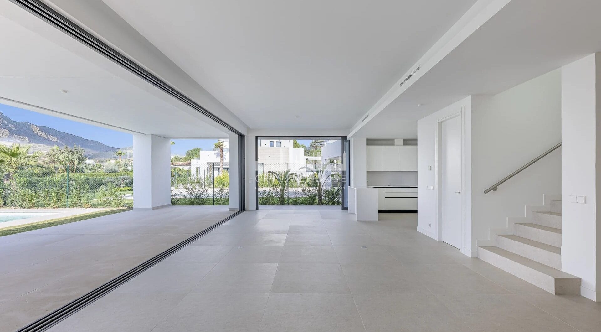 Odkryj Octavia, luksusową inwestycję mieszkaniową położoną przy plaży w Maladze, naprzeciwko promenady Antonio Banderas.