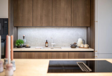 Odkryj kwintesencję luksusowego życia dzięki temu wyjątkowemu penthouse'owi w Buenavista, La Quinta, położonemu w idealnym miejscu, z którego można podziwiać panoramiczne widoki na morze, góry i okoliczne pola golfowe.