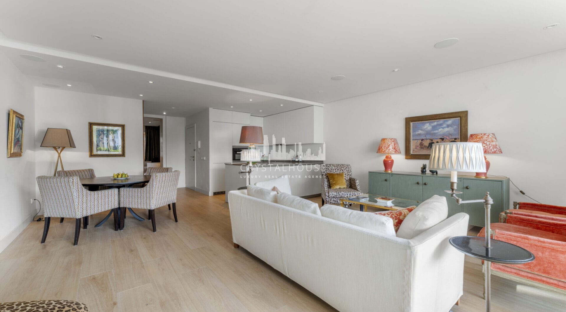 Położony w samym sercu prestiżowego kurortu Puente Romano, Drago 2-2 oferuje wyjątkowe połączenie luksusu i wygody.