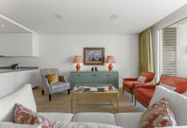 Położony w samym sercu prestiżowego kurortu Puente Romano, Drago 2-2 oferuje wyjątkowe połączenie luksusu i wygody.