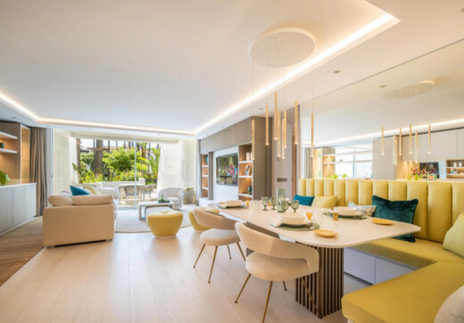 Położony w ekskluzywnym kurorcie Puente Romano, Granados 1-2 to wspaniały, nowoczesny apartament oferujący doskonałe połączenie luksusu i komfortu.