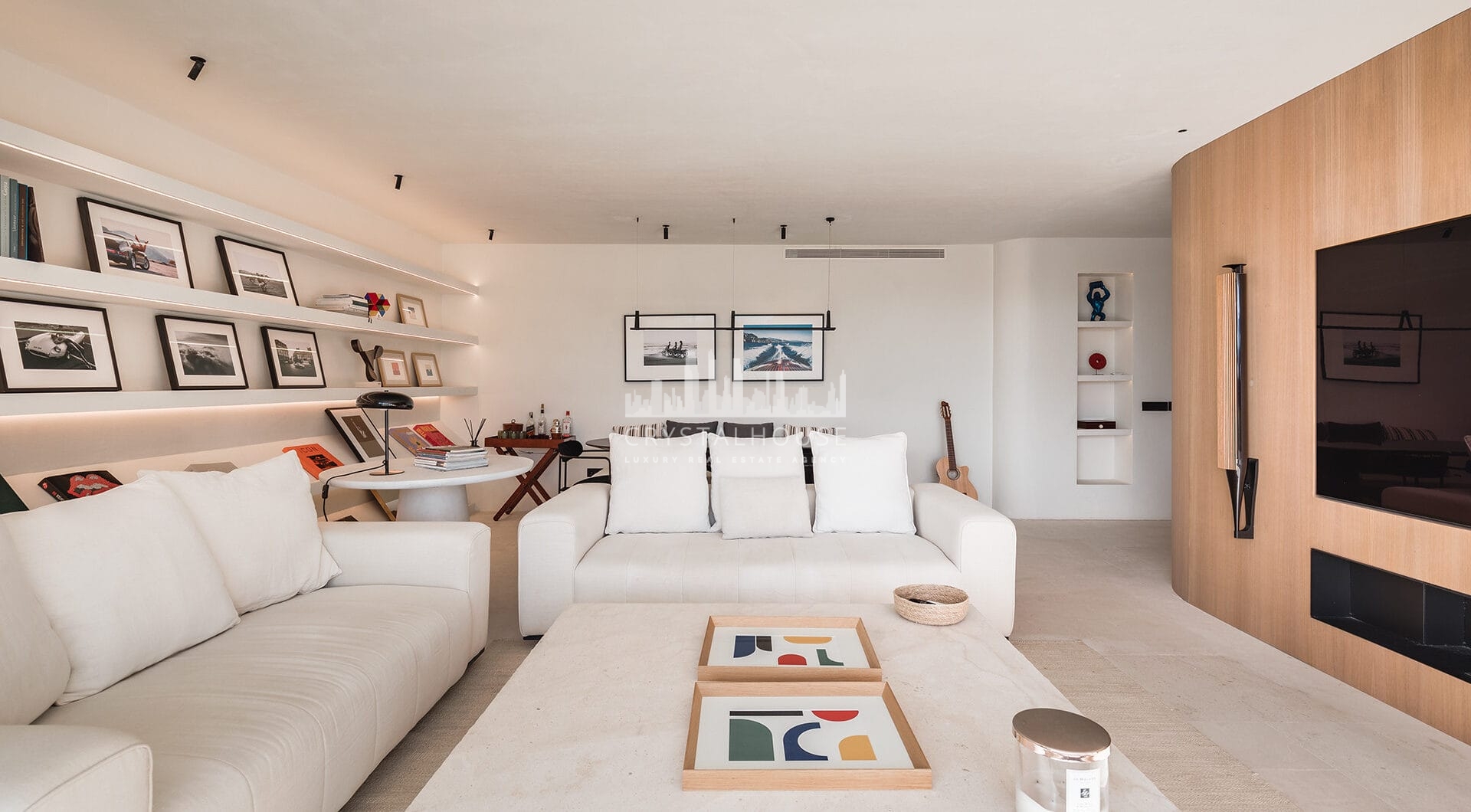 Wyremontowany apartament w Las Lomas z podgrzewanym basenem i widokiem na góry