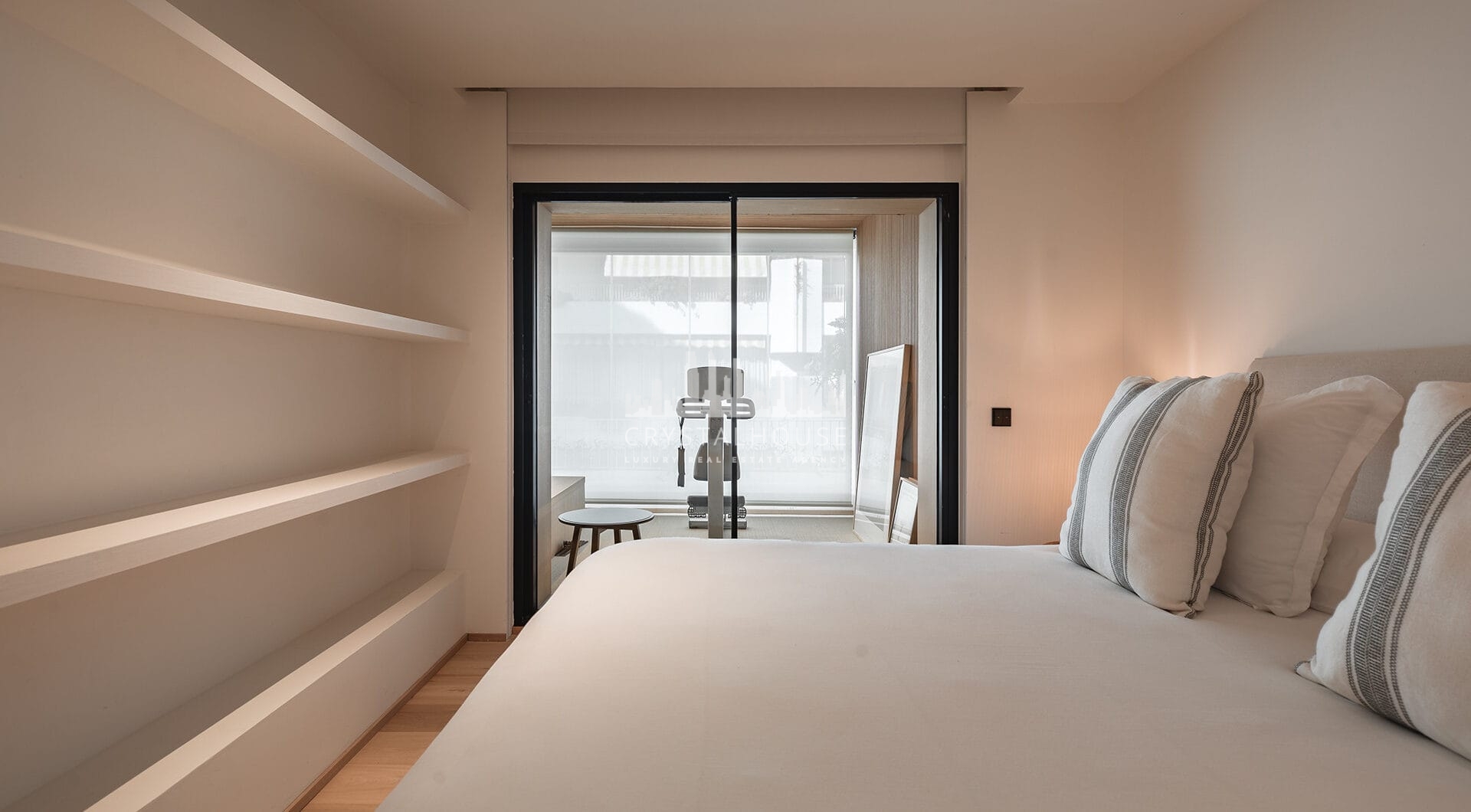 Wyremontowany apartament w Las Lomas z podgrzewanym basenem i widokiem na góry