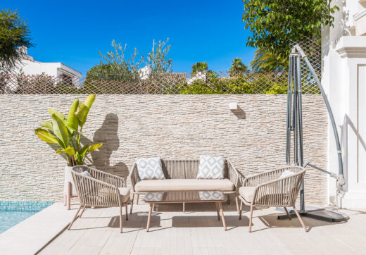 W pełni odnowiona nowoczesna willa z prywatnym basenem w najlepszej lokalizacji San Pedro