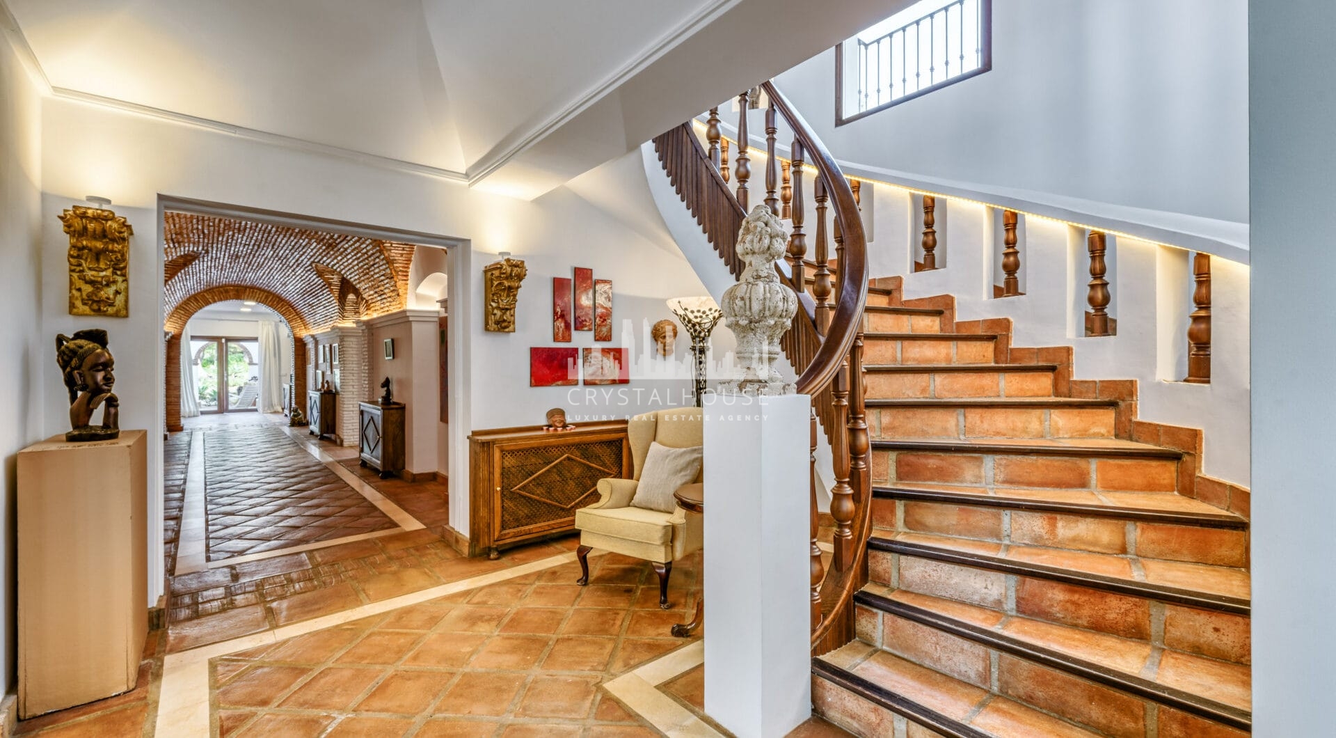 Zachwycająca willa z 7 sypialniami, panoramicznym widokiem na morze, prywatnym basenem i rozległą, 5-hektarową posiadłością w La Mairena