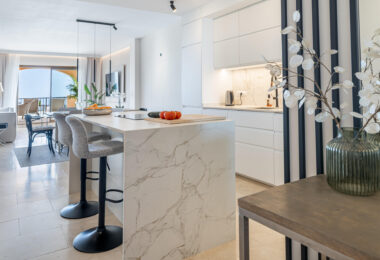 Nowoczesny apartament z panoramicznym widokiem na morze w Benahavís