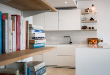 Przestronny dom szeregowy z 4 sypialniami i 4 łazienkami w prestiżowej dzielnicy La Quinta w Benahavís.